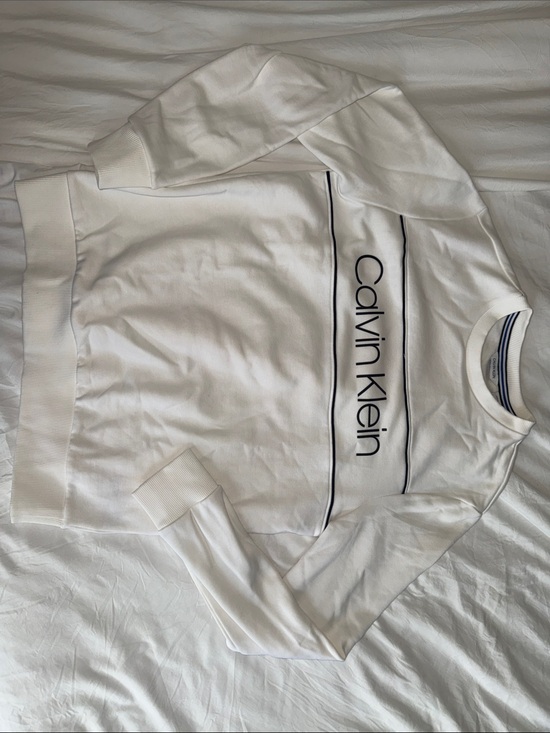 Calvin Klein Other - Calvin Klein White Crewneck Sweatshirt with Black Logo Piping